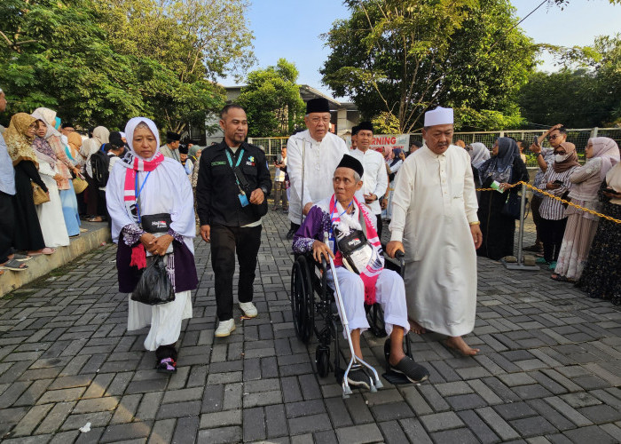 1.397 Calon Jamaah Haji Asal Tangsel Tiba di Tanah Suci