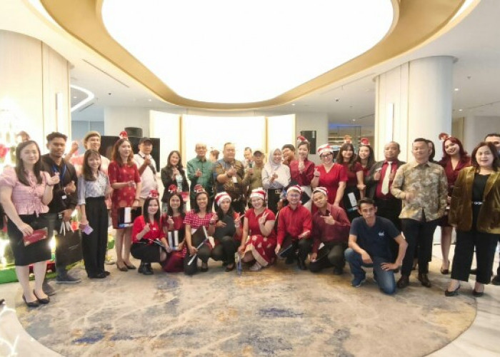 Seremoni Christmas Tree Lighting Tandai Dimulainya Penawaran Natal di Atria Hotel & Residences Gading Serpong