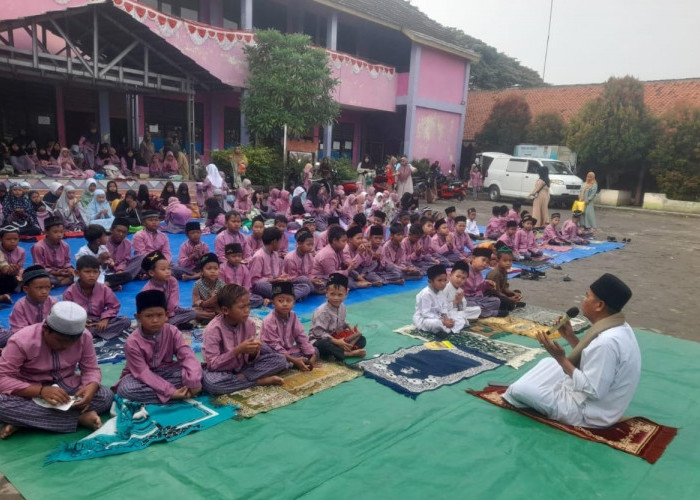 SDN Kramat V Terus Membangun Karakter Religius