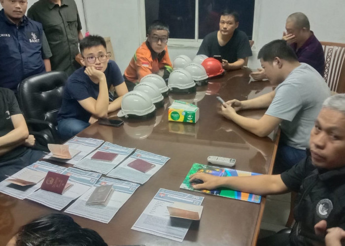 Kesbangpol Awasi Tenaga Kerja Asing