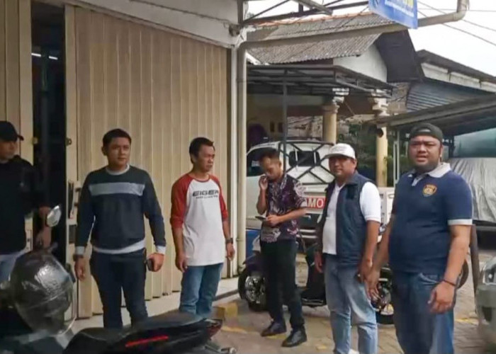Mesin ATM Minimarket di Rajeg Dibobol Maling