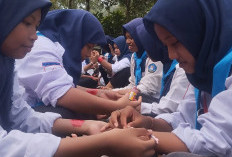 PMR SMPN 5 Solear Latihan Membuat Luka Tiruan