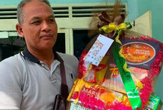 Sepi Pesanan di Tengah Gempuran Toko Online, Perajin Parsel Lebaran di Balaraja Tetap Bertahan dengan Harapan