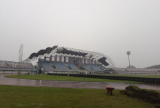 Puting Beliung Terjang Kelapa Dua, Stadion Indomilk Arena Rusak Parah
