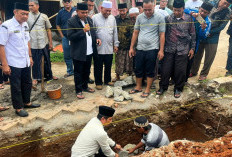 Masjid Agung Jami Baitur Rahim Dibangun