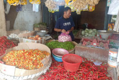 Harga Bahan Pokok Merangkak Naik di Pasar Rau