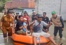 Kades Evakuasi Warga Korban Banjir