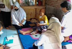 Fasilitasi Pengobatan Mantan PMI Penderita Ginjal, Camat Kronjo Respons Cepat Laporan Warga