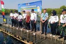 Kemenhan Gelar Baksos di Kampung Bahari
