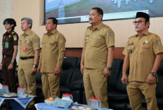Bupati Dorong Kades dan BPD Jadi Teladan Sadar Hukum