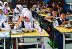 Siswa SMPN 2 Rajeg Antusias Habiskan Menu Bergizi