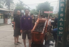 Warga Buaran Jati Kecamatan Sukadiri Gotong Royong Bersihkan Saluran Air