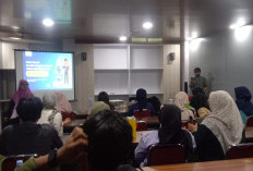 Warga Diajari Gunakan Artificial Intelligence