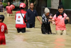 Evakuasi dan Distribusi Bantuan Pangan Korban Banjir, PMI Kabupaten Tangerang Siaga Penuh di Titik Banjir