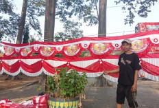 Pedagang Bendera yang Sepi Pembeli