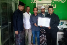 MUI Serahkan Sertifikat ke Pelaku UMKM