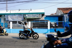 Denyut Dapur Makan Bergizi Gratis Saat Libur Sekolah, Relawan Dirumahkan, Penjual Tahu Andalkan Pasar Lokal