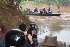 Perjuangan Warga Teluknaga Menuju Pakuhaji, Menggunakan Perahu Eretan Akibat Jembatan Kalibaru Rusak