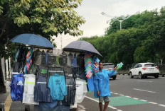 Hujan Membawa Berkah Bagi Hasan dan Keluarga, Sehari Bisa Mendapatkan Uang Rp100-Rp300 Ribu