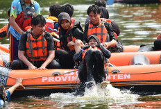 Kelompok Pecinta Alam Dilatih Penyelamatan di Air
