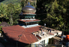 Relawan Kota Tangerang Perbaiki Masjid di Sumbar