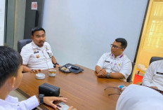 Luncurkan Call Center WhatsApp Adminduk