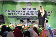 Peringatan Isra Miraj Majelis Talim Raudlatul Falah, Wabup Intan: Shalat Pembentuk Ahlak Bangsa