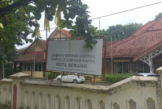 Gedung Golkar di Stadion Berstatus Sewa