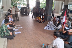 Korban Banjir Bandang Tagih Janji Huntap