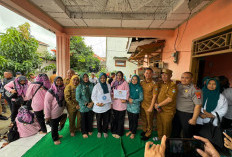 Salurkan Bantuan Buat Korban Banjir Desa Pasilian Kronjo, Rismawati Maesyal: Jaga Kesehatan Lingkungan