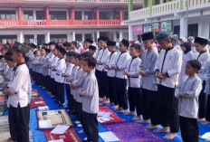 SDN Cisoka III Bentuk Karakter dengan Terapkan Salat Berjamaah 