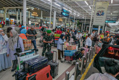 Arus Balik Nataru, Ribuan Orang Padati Soetta