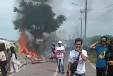 Warga Bakar Warung yang Diduga Tempat Prostitusi