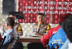 Kapolres Metro Tangerang Ngopi Bareng Buruh 