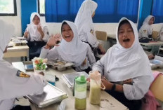 Siswa SMPN 2 Sindang Jaya Antusias Terima MBG, Tekankan Pentingnya Gizi Seimbang