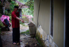 Relokasi Korban Bencana Tanah Bergerak Tak Pasti
