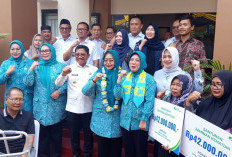 Dua Ahli Waris Pekerja Sosial Masing-masing Dapat  Rp42 Juta