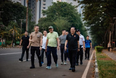 Soliditas Pucuk Pimpinan Keamanan, Menkopolkam Bersama TNI-Polri Olahraga Bareng di GBK