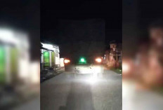 Warga Keluhkan Truk Tanah Masuk Jalan Kampung