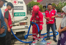 Bantuan PMI 100 Persen Gratis, Klarifikasi Kades Kosambi Soal Isu Pungli Air Bersih 