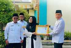 Dua Pegawai Kemenag Tangsel Terima Penghargaan 
