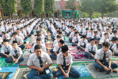 21 Ribu Siswa Dapat Seragam Gratis