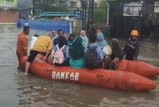 Menyelami Tugas BPBD Kabupaten Tangerang di Tengah Genangan Banjir, Andi Tak Pernah Pulang Tepat Waktu