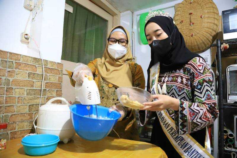 Puteri Pemberdayaan Perempuan Kepincut Kepedulian Ibu-ibu