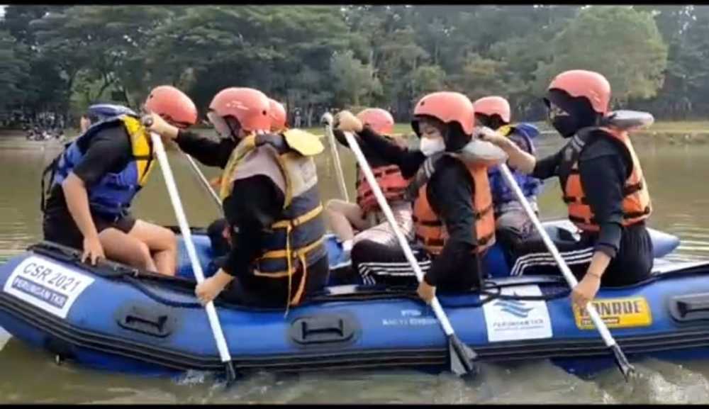 Berharap Dapat Perahu Lomba