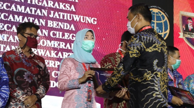 Camat Tigaraksa Raih Penghargaan PPAT Award Banten 2020