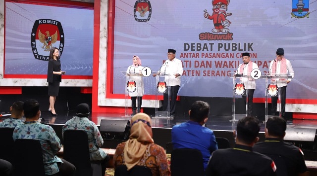 Panas di Debat Perdana