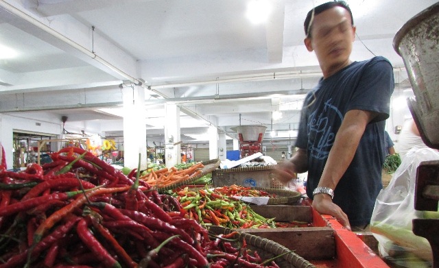 Musim Hujan Tiba Harga Cabe Meroket