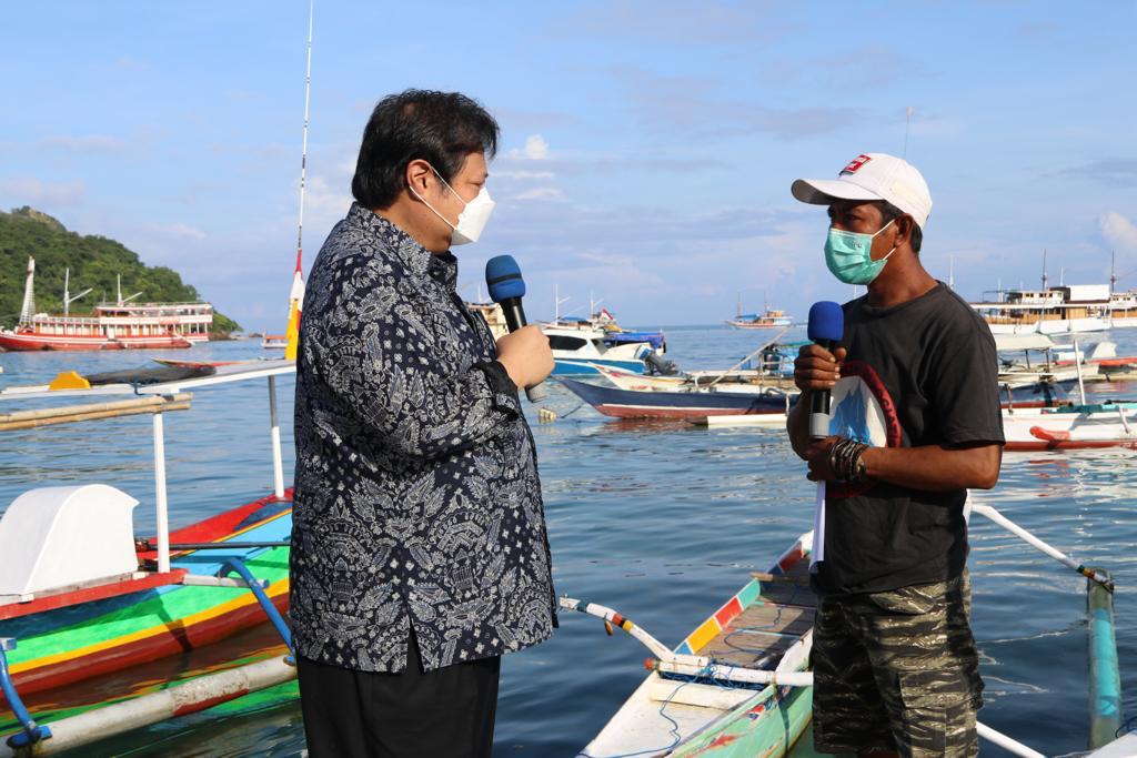 Airlangga Berikan Kado Indah di Hari Nelayan Nasional