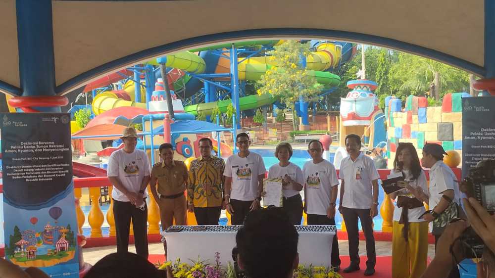 Sandiaga Uno Ancam Cabut Izin Tempat Usaha Wisata Tak Penuhi SOP